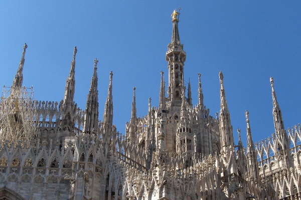 Katedra w Mediolanie z wieloma wieżyczkami